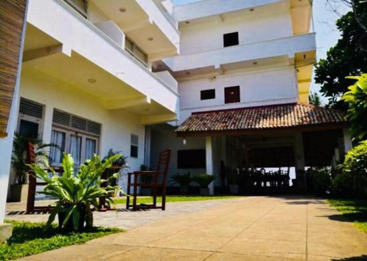 Jasmine Garden Beach Guest House 히카두와 외부 사진